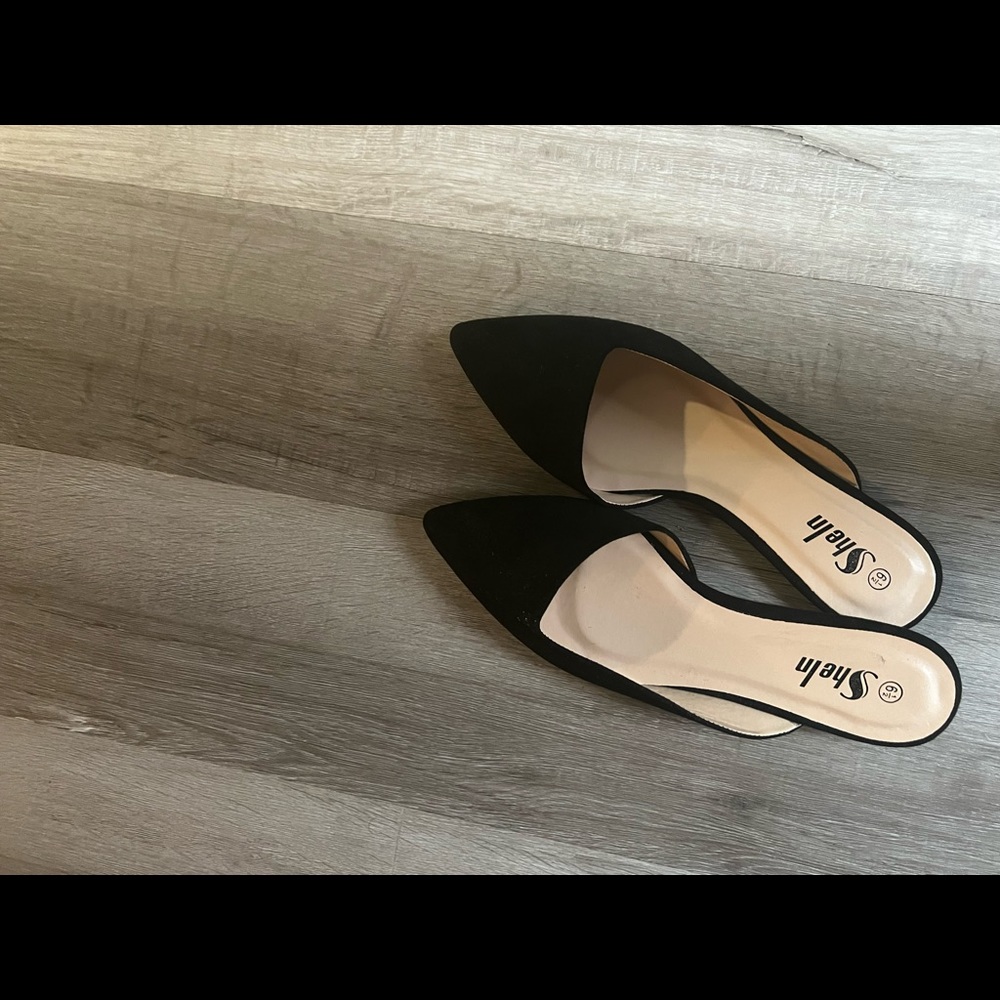 Shein Flats